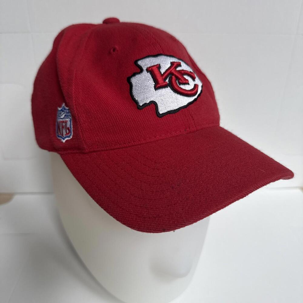 VINTAGE 2002 KANSAS CITY‎ CHIEFS REEBOK ON FIELD ADJUSTABLE EMBROIDERED CAP